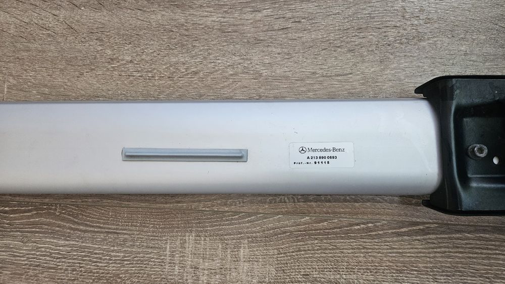 Оригинални напречни греди за Mercedes W213. A2138900693