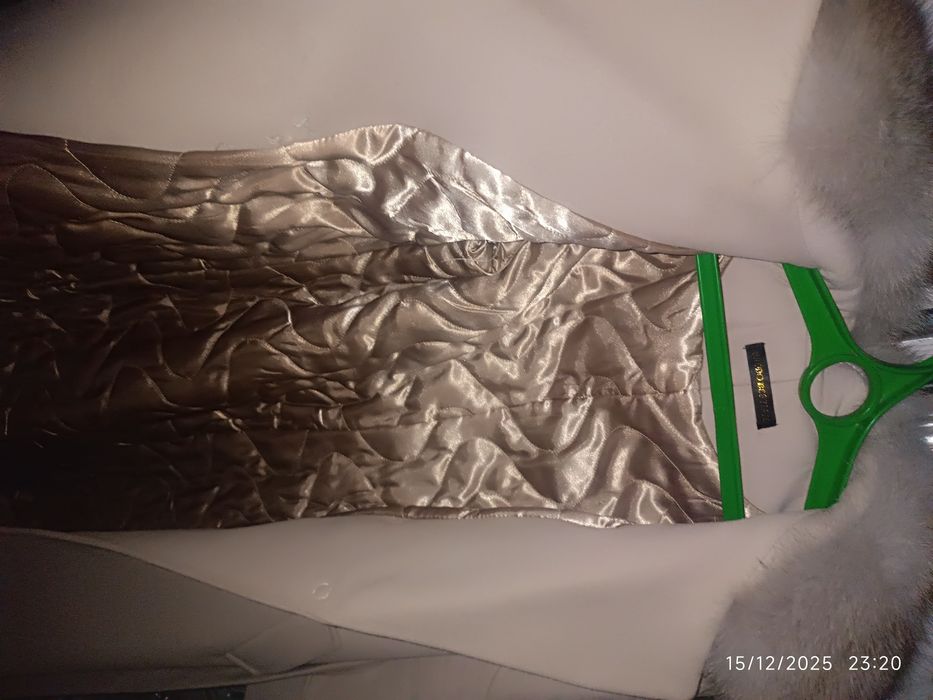 Qishli palto holati yangi