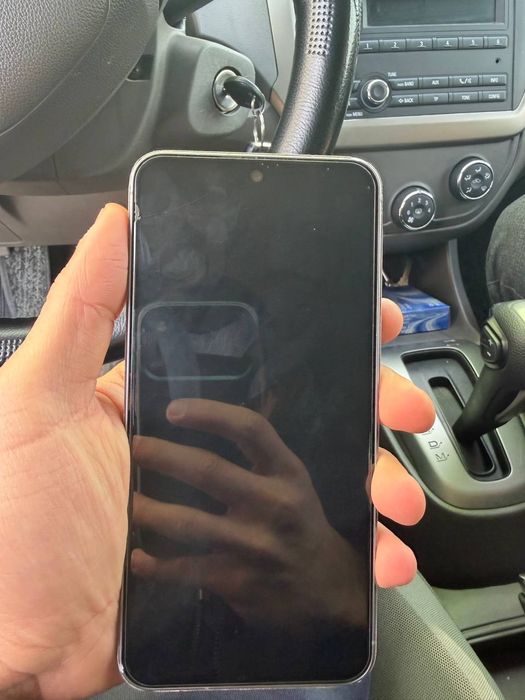 Samsung a56 5G sotiladi srocna