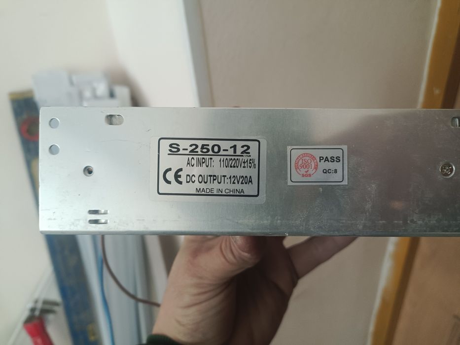 Продам импуьсный блок питания