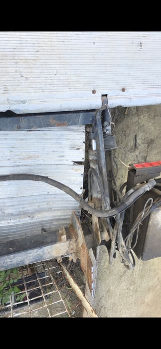 Vând lift Dhollandia  Mercedes Vario