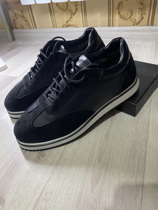 Baldini , Аяқ киім жаңа