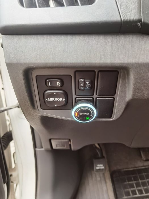 Toyota Prius automat din 07/2011 - Hybrid cu GPL montat recent !