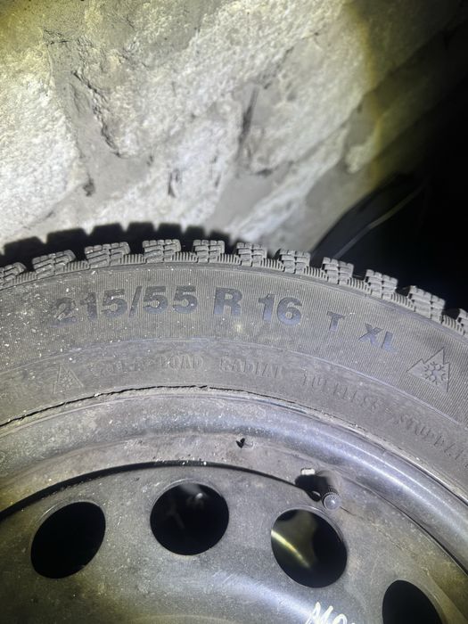 Продам шины с дисками 215/55 R16 комлект от Лексуса,Камри,Ландкруизер