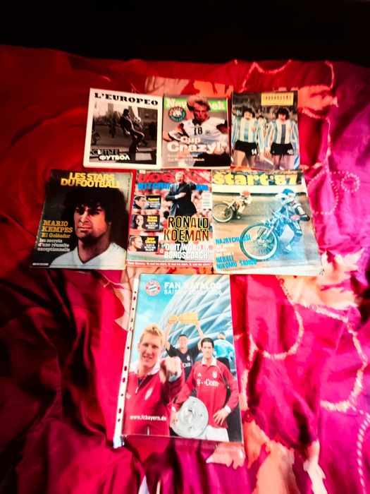 Чуждестранни футболни списания