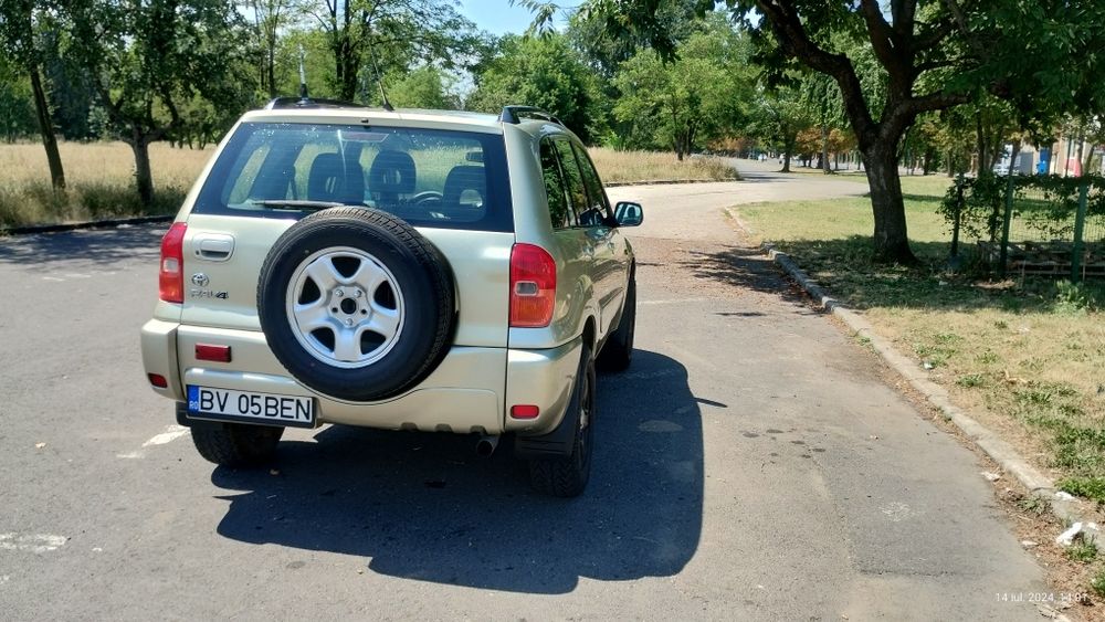 Toyota RAV4 an fabricație 2001