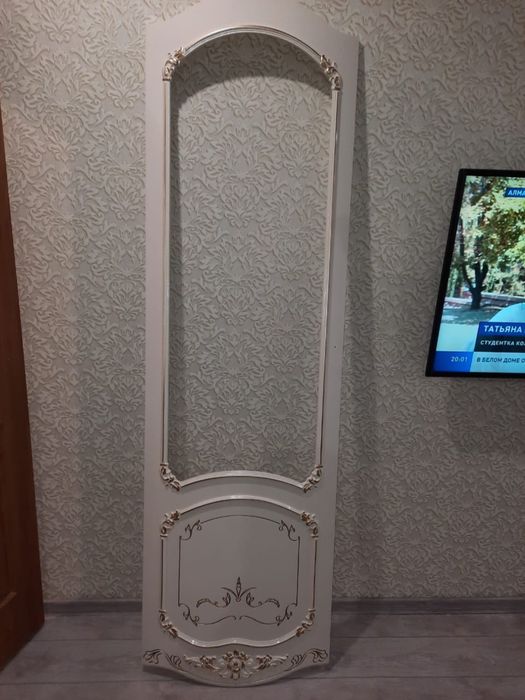 Продам дверь от шкафа