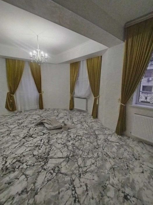 3 Xona 8 etajli domni  chi etaji4