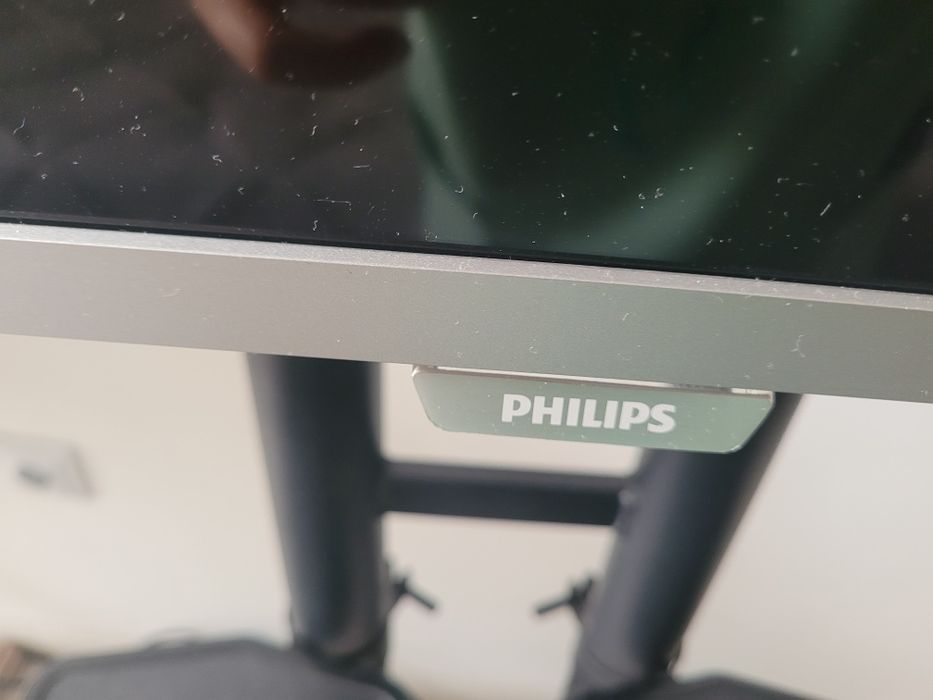 Телевизор Phillips 50 диагональ