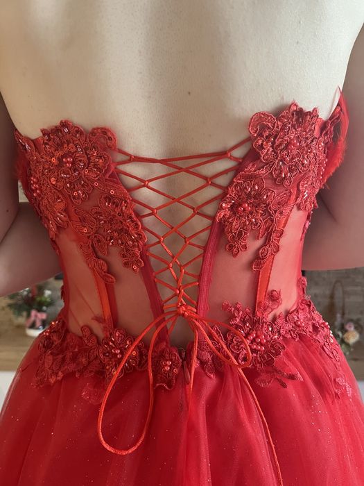 Бална рокля