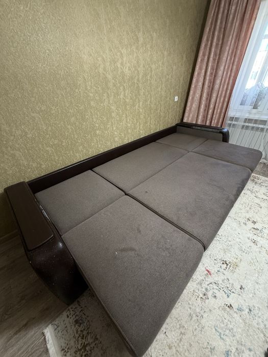 Продам Б/у диван