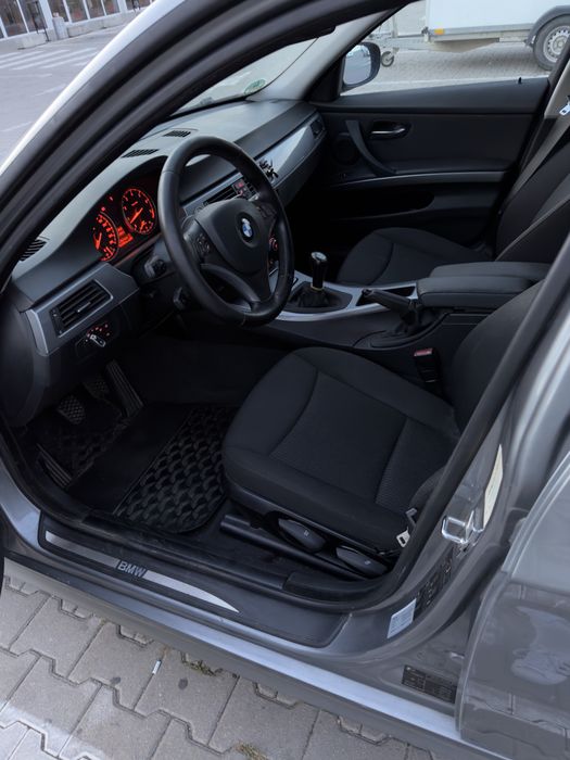 BMW Seria 3 2009 — imagine 5