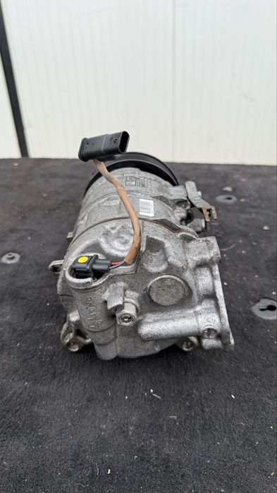Компресор климатик за БМВ 3 Series F30 340i b58 2 Series F22