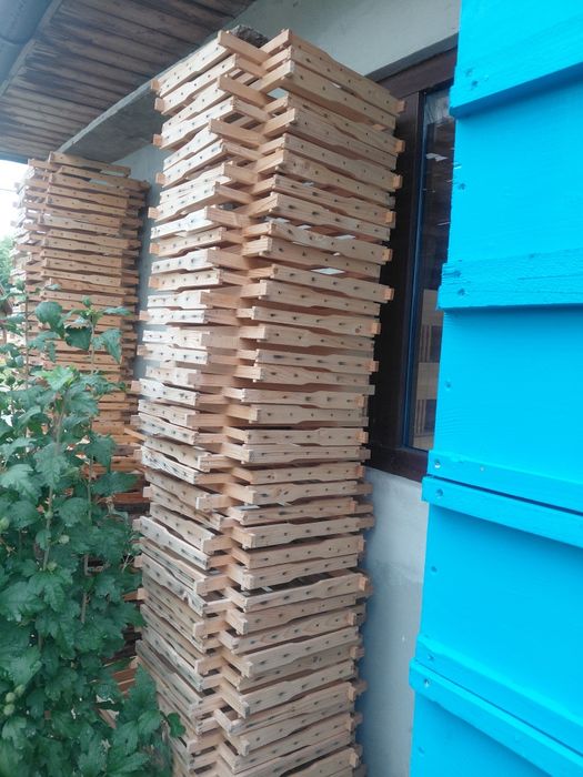 Rame și lăzi de stup la comandă – Lemn uscat, calitate superioară, pret avantajos!!