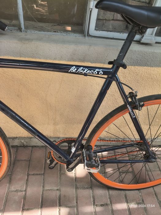 Vând Bicicleta  b