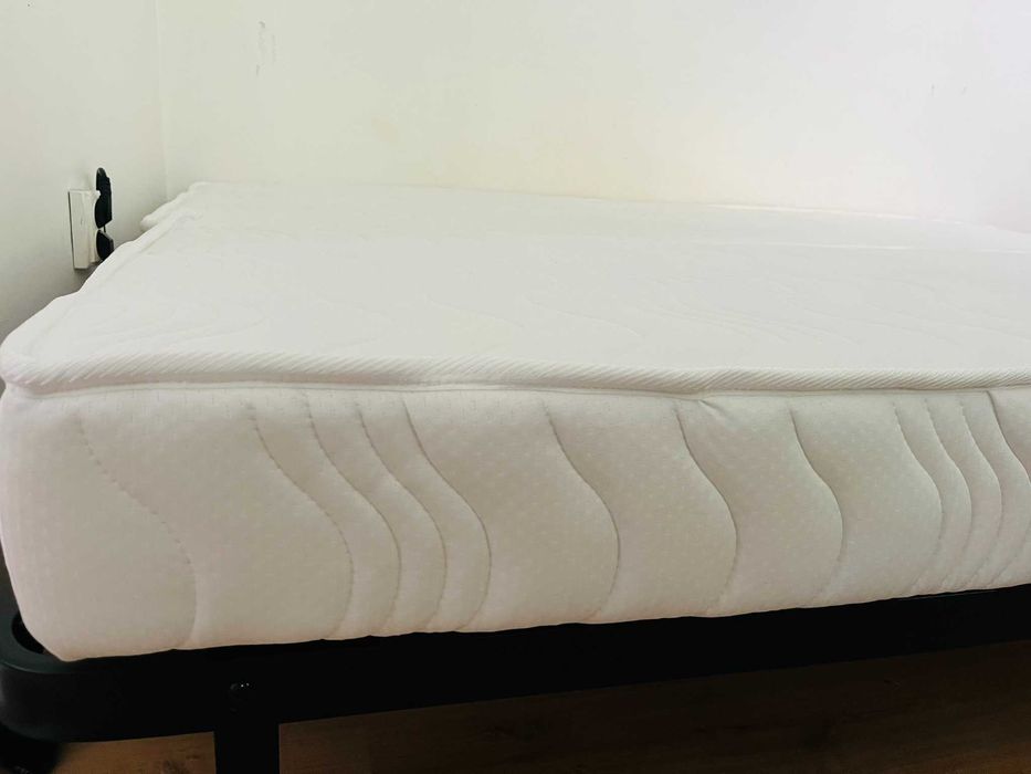 NYHAMN Cadru canapea extensibilă ikea 3 locuri, + 2 saltele 70x200 noi !