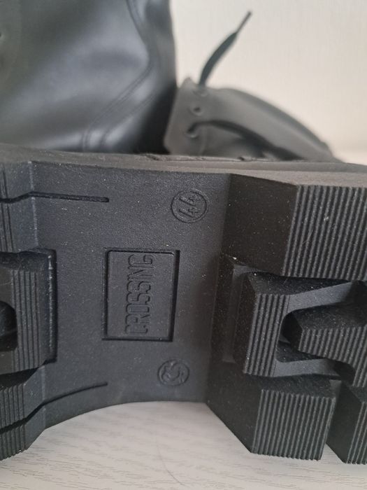 Продам обувь рабочую берцы