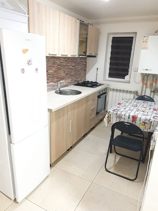 Închiriez garsonieră confort 1
