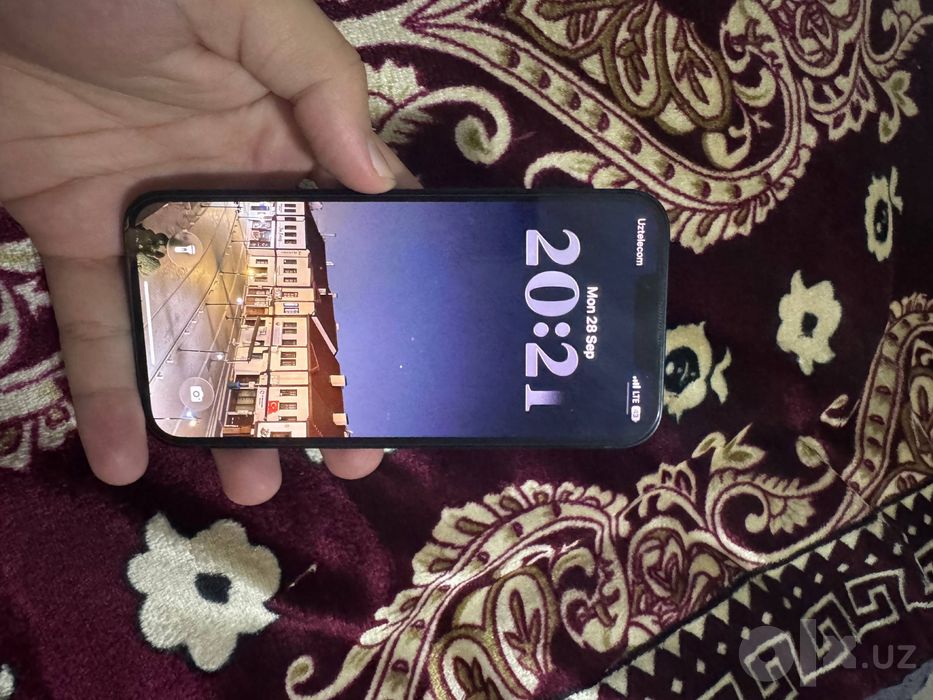Iphone sotiladi srochnaga