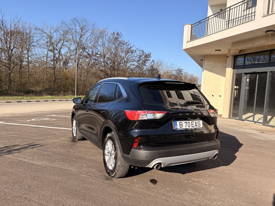 Ford kuga hibrid 2023