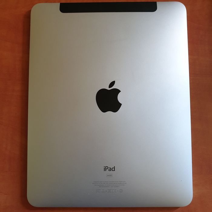 Ipad 1 A1337 64gb. WiFi +Celular +Dock
