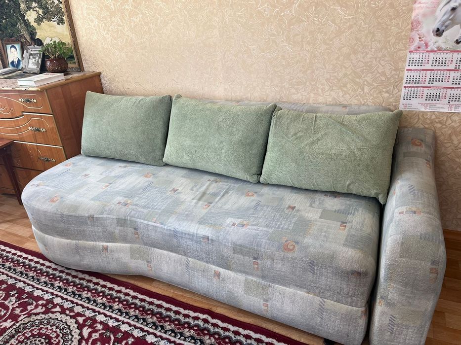 Продам диван, в хорошем состоянии, раскладывается