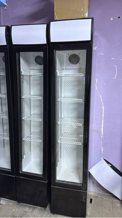 Продам витрины холодильник