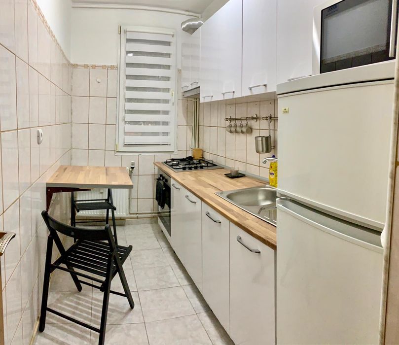 Vand garsoniera  Metrou Favorit