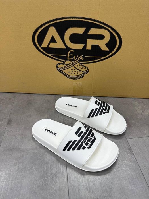 Маркови чехли различни модели