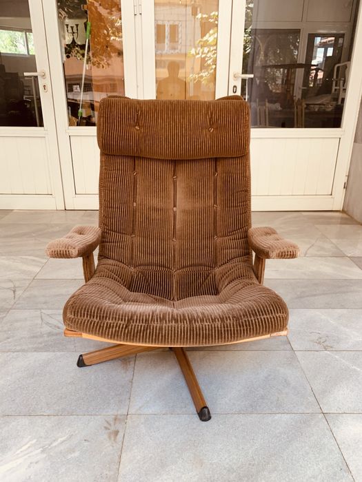 Оригинален шведски въртящ се стол в стил Остин Пауърс пт 60-те