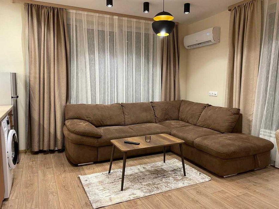 Дава се под наем Двустаен апартамент в София, Център - 65 кв.м за 765 € - Снимка #2