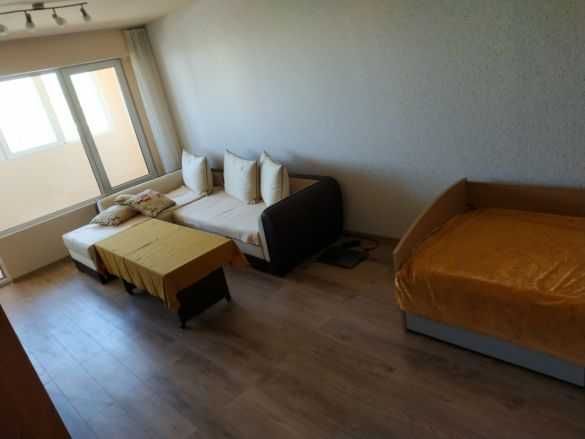 Дава се под наем Двустаен апартамент в Бургас, Меден рудник - зона А - 65 кв.м за 175 € - Снимка #3