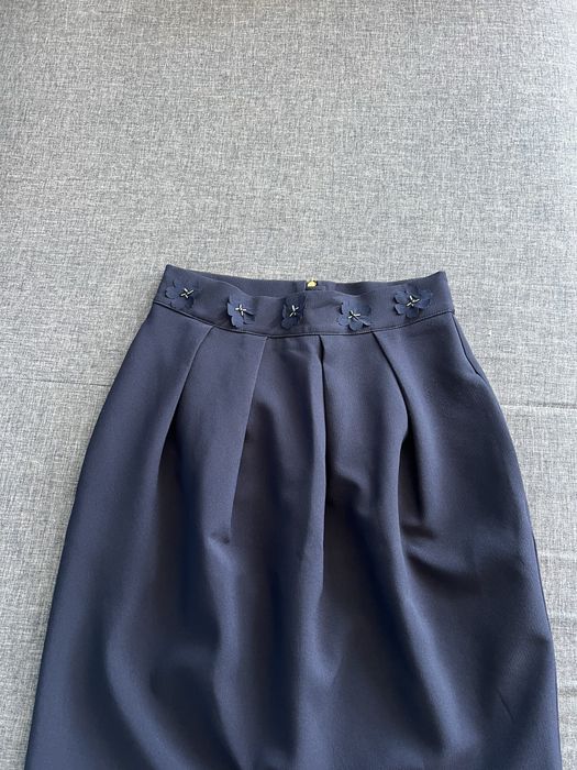 Елегантна дамска пола в син цвят