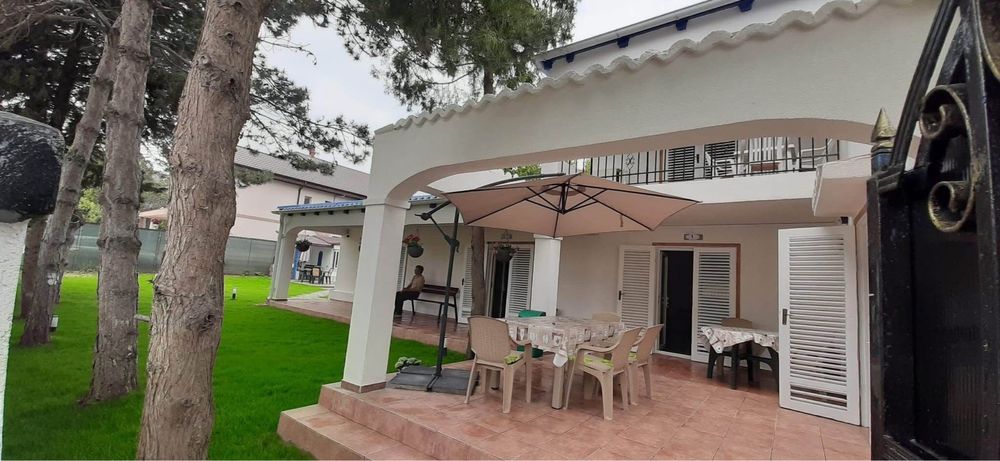 Cazare Beach Please-Nibiru. 250/ pers