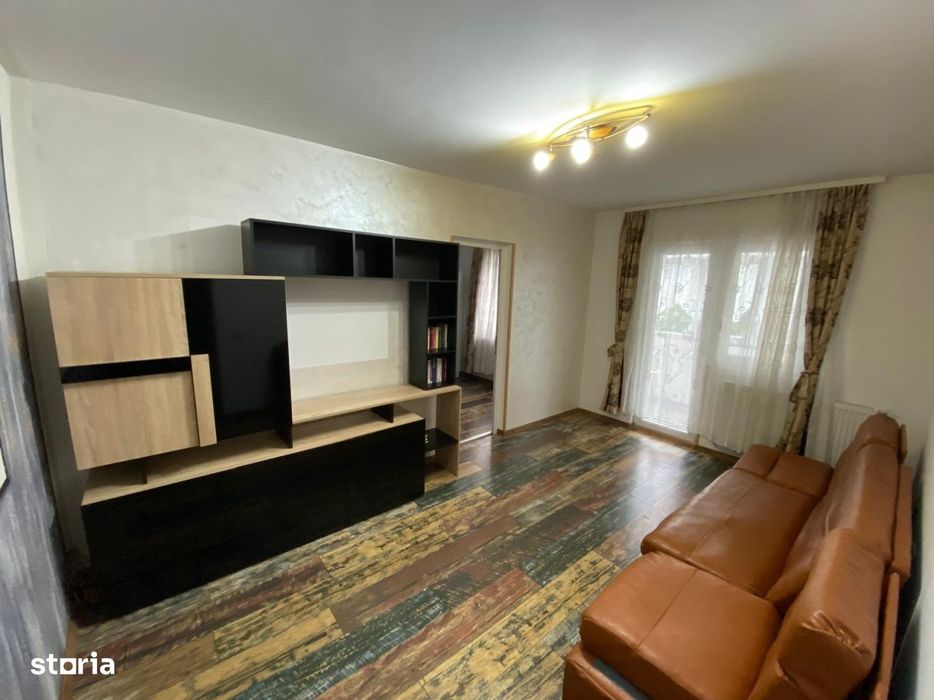 Apartament renovat, 2 camere, Universitate