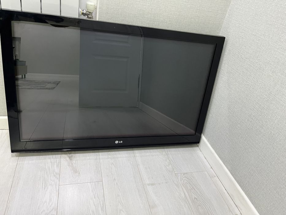 Продам телевизор LG