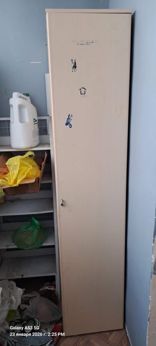 Шкаф угловой   Вместительный