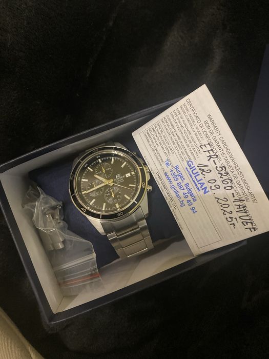 Часовник касио оригинално сребро