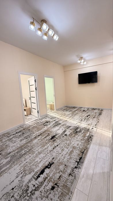 Маклерсиз 3 хонали квартира сотилади