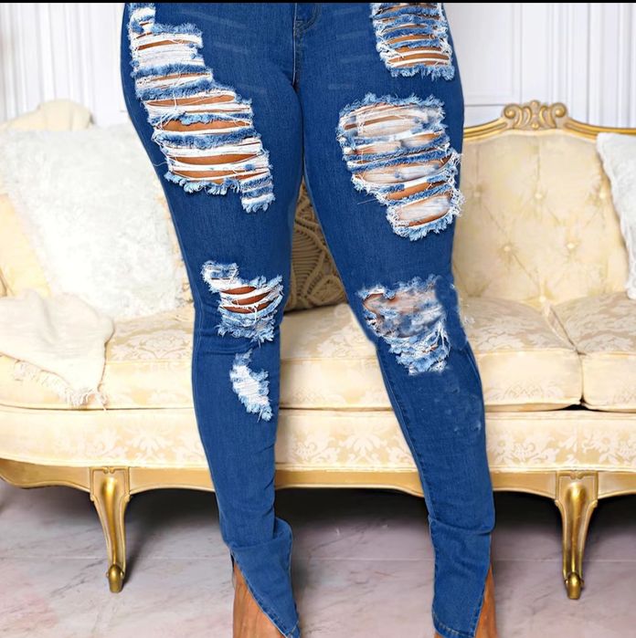 Продам женские джинсы