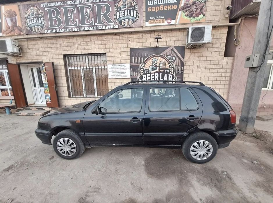 Гольф 3  Сатылады срочна !!!