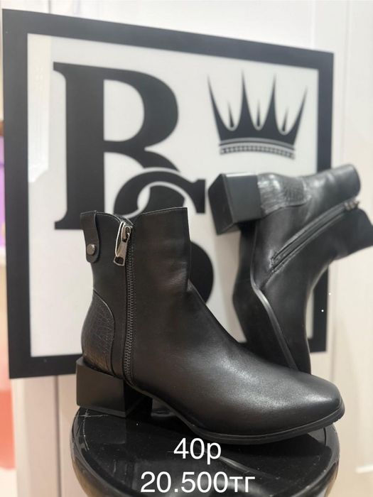 Продам обувь, кроссовки, ботинки, туфли