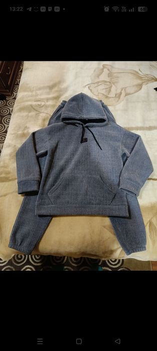 Теплый костюм на мальчика 10-12 лет