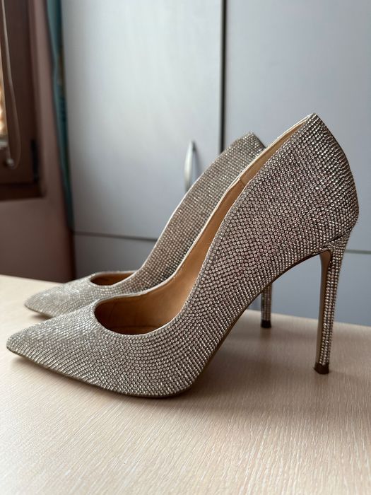 Официална рокля, обувки, обеци, колие - пълен комплект