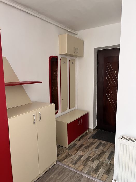 Garsonieră 28 mp, etaj 1, mobilată și utilată, loc de parcare – Împăratul Traian / Dragoș Vodă – 35.000 € negociabil”