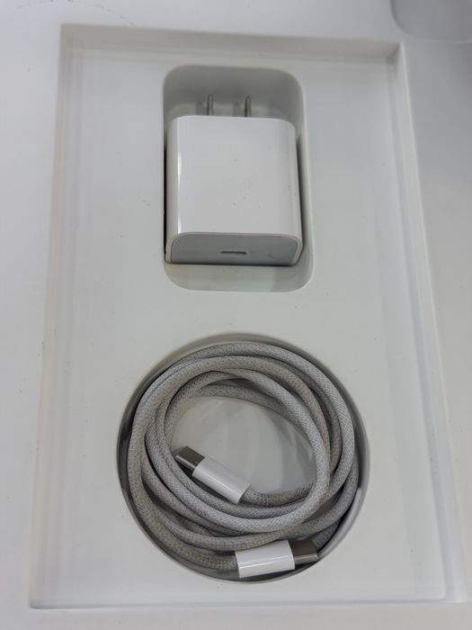 Айпад Про 11 М4 256gb 100%