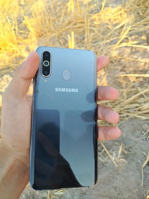 Telefon sotiladi
