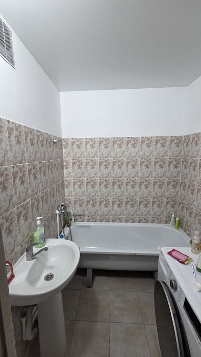 Продаем 3х комнатную в районе Аэропорт