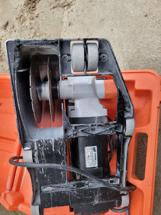 Masina de canelat (slituit) 150/24h