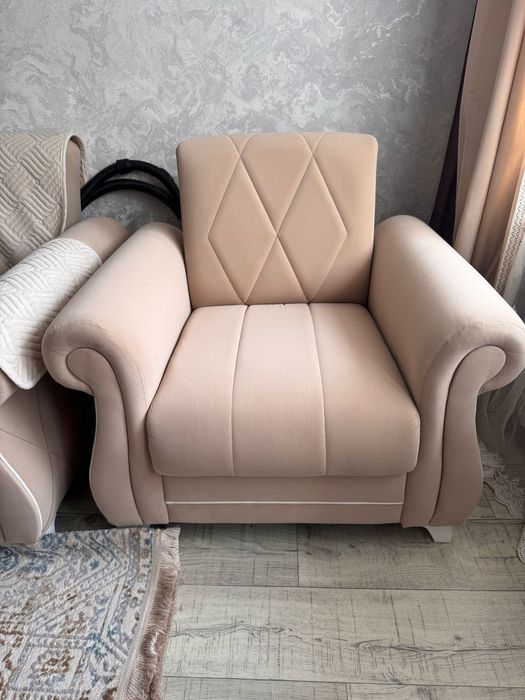 Диван с креслами